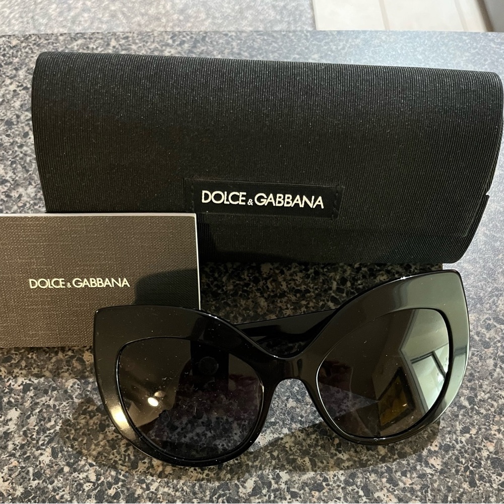 Dolce & Gabbana Oversized Cat Eye Black Sunglasses with case authentication book